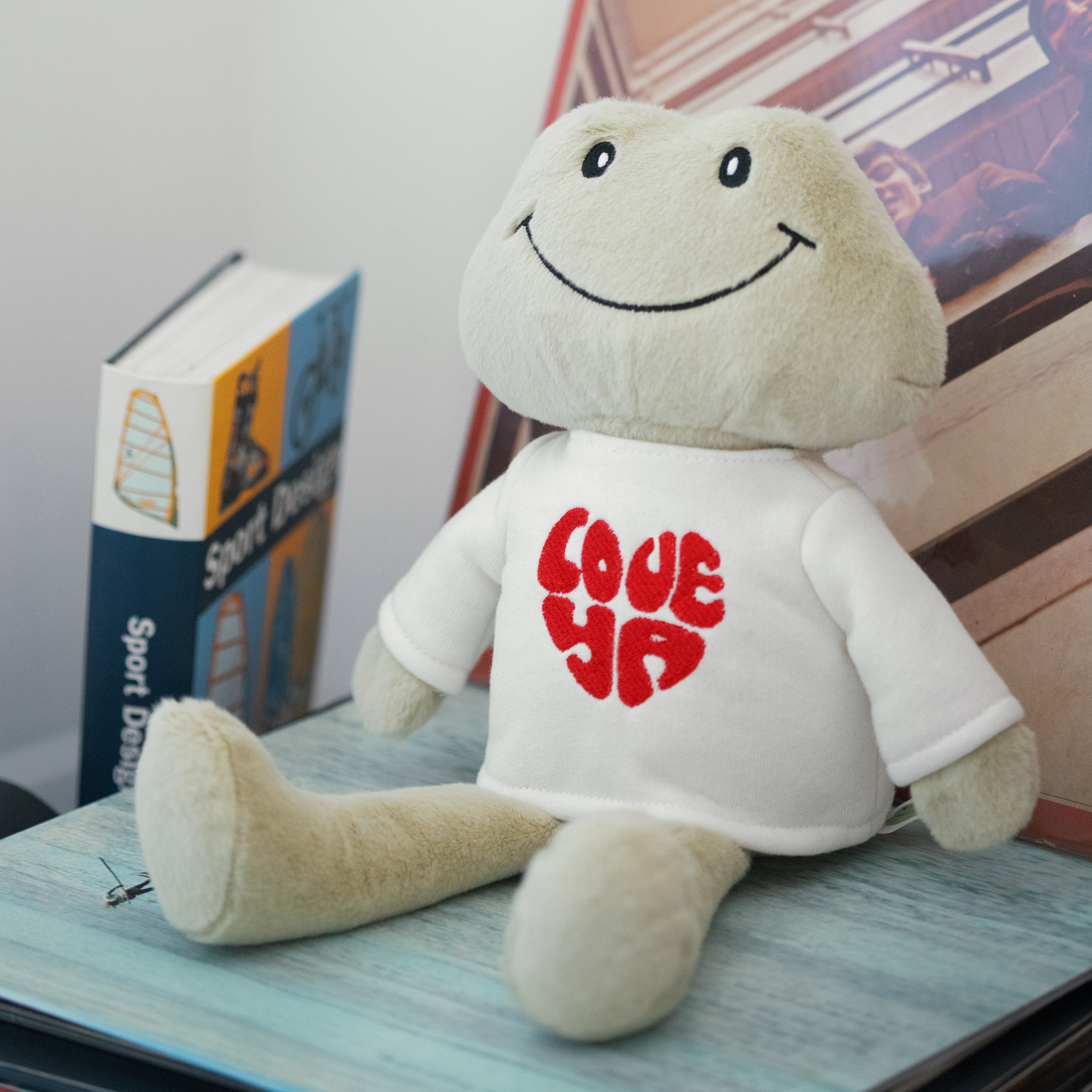 Frankie Frog + Love Ya Ecru Sweatshirt